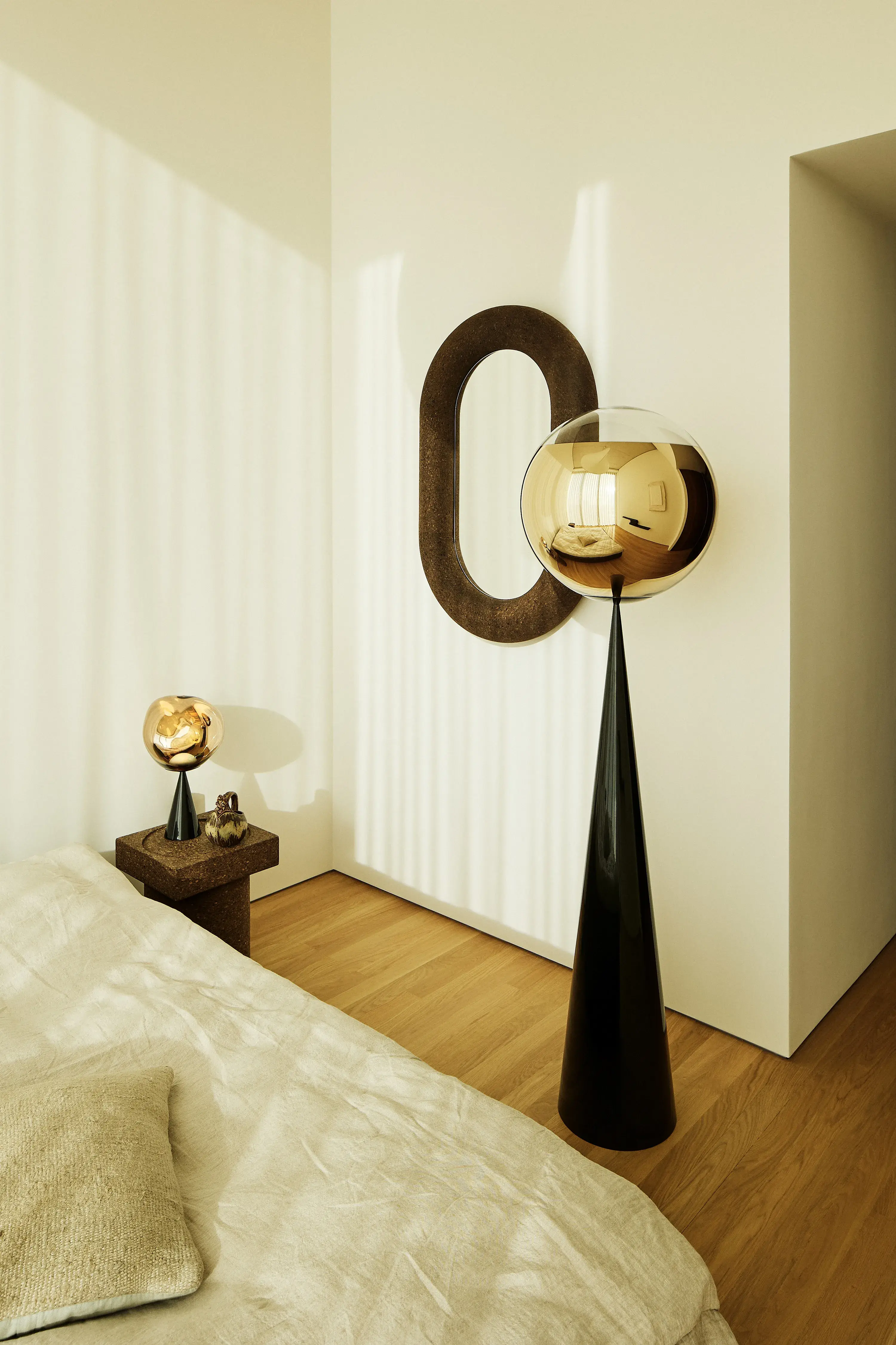 Tom Dixon Mirrorball Stehleuchten groß und klein in Gold